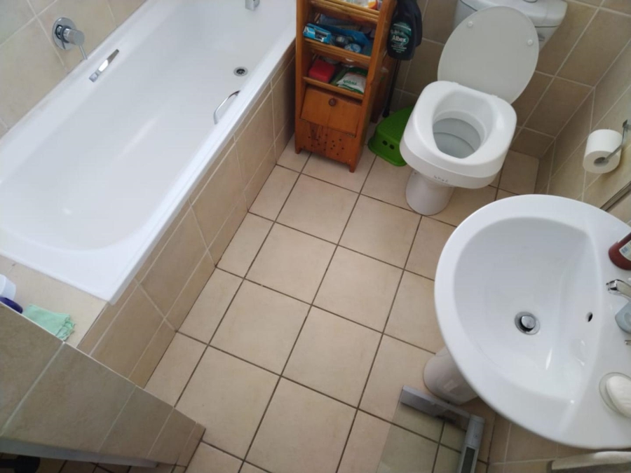 2 Bedroom Property for Sale in Bluewater Bay Western Cape